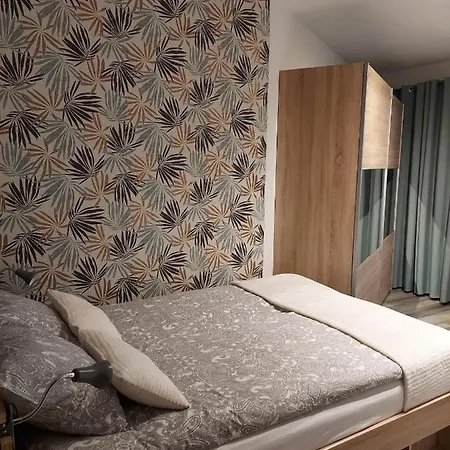 Apartment Tila